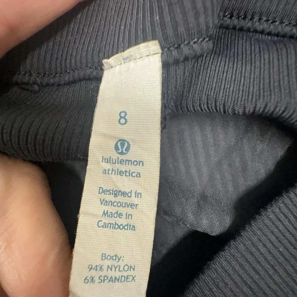 Lululemon Pants Womens 8 Black Capri Stretch Woven Drawstring Pockets Yoga Gym